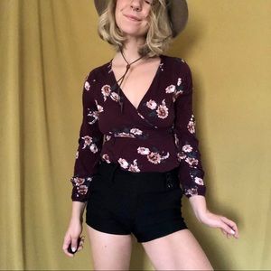 Wrap around crop top 🪐